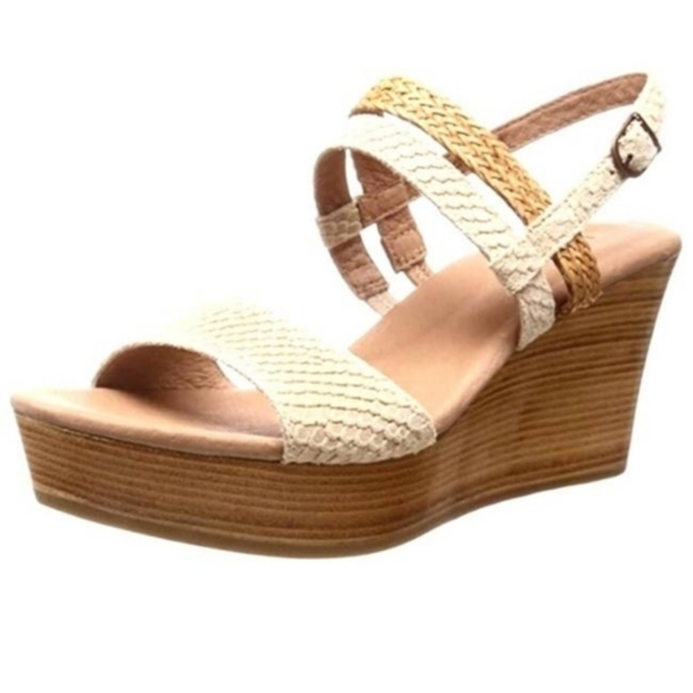 UGG‎ Australia Cream Lira Mar Suede Snake Skin Strappy Wedge Sandle Women's 9